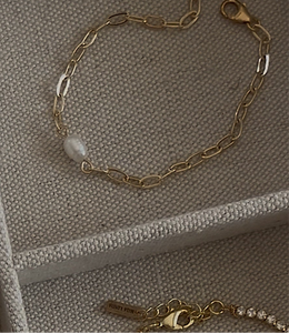 Pearl Paperclip Bracelet